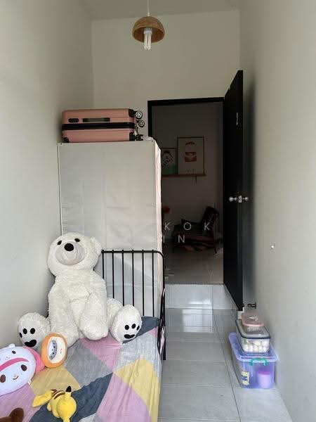 Near SMU. Kaplan. Nanyang Fine Art. Lasalle, Beatty Rd, Farrer Park / Serangoon Rd, Room Rental, 100 sqft, Walk-up Apartment For Rent, by Yip Kok Kuin, 24846986 - 900 - PropertyGuru.com.sg