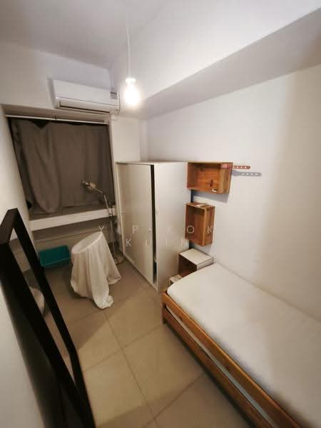 Near SMU. Kaplan. Nanyang Fine Art. Lasalle, Beatty Rd, Farrer Park / Serangoon Rd, Room Rental, 100 sqft, Walk-up Apartment For Rent, by Yip Kok Kuin, 24846986 - 950 - PropertyGuru.com.sg