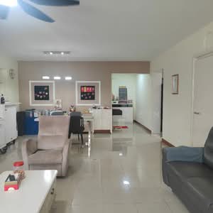 For Rent - 413A Fernvale Link