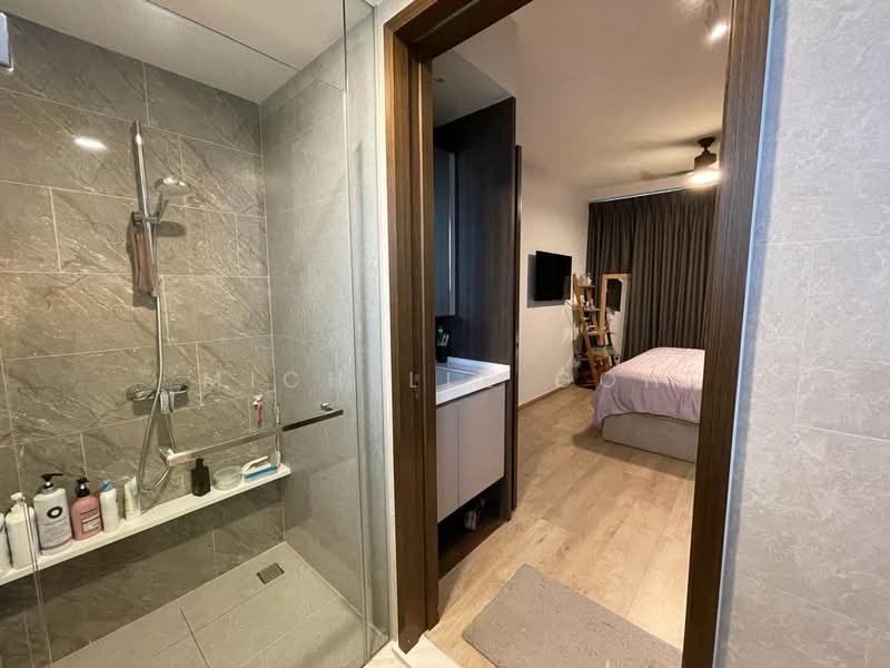 For Rent - The Visionaire