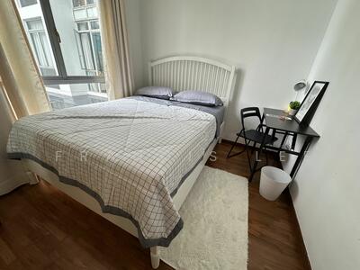 For Rent - The Lakeshore