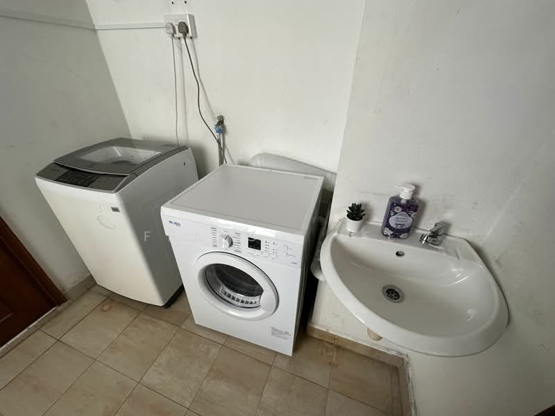 For Rent - Parc Vista