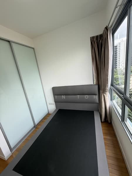 For Rent - Skies Miltonia