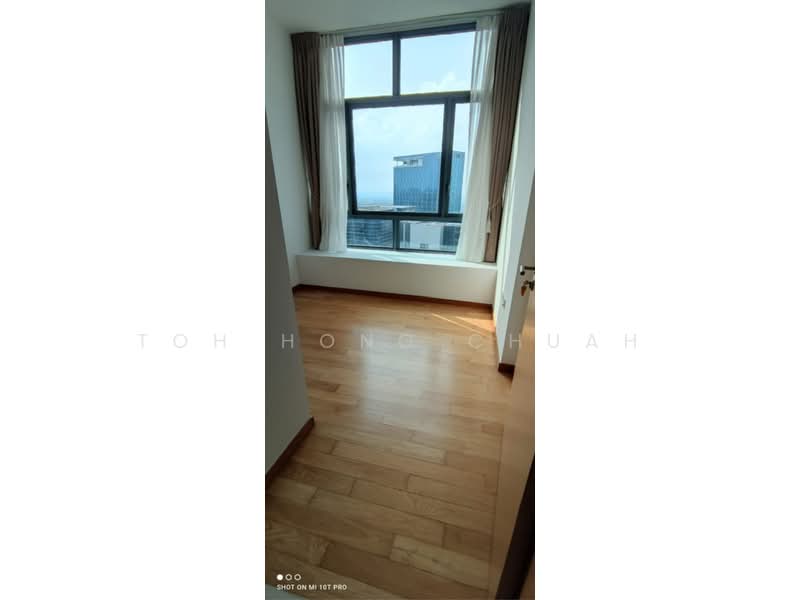 Soleil @ Sinaran, 4 Sinaran Drive, 3 Bedrooms, 1,098 sqft, Condominium For Rent, by Toh Hong Chuah, 24850531 - PropertyGuru.com.sg