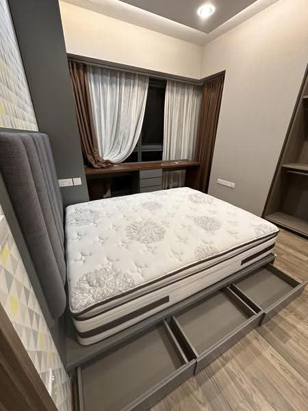 Lakeville, 11 Jurong Lake Link, Boon Lay / Jurong / Tuas, 5 Bedrooms, 1,862 sqft, Condominium For Rent, by Xie TingTing (Emily), 24853243 - Bedroom - PropertyGuru.com.sg
