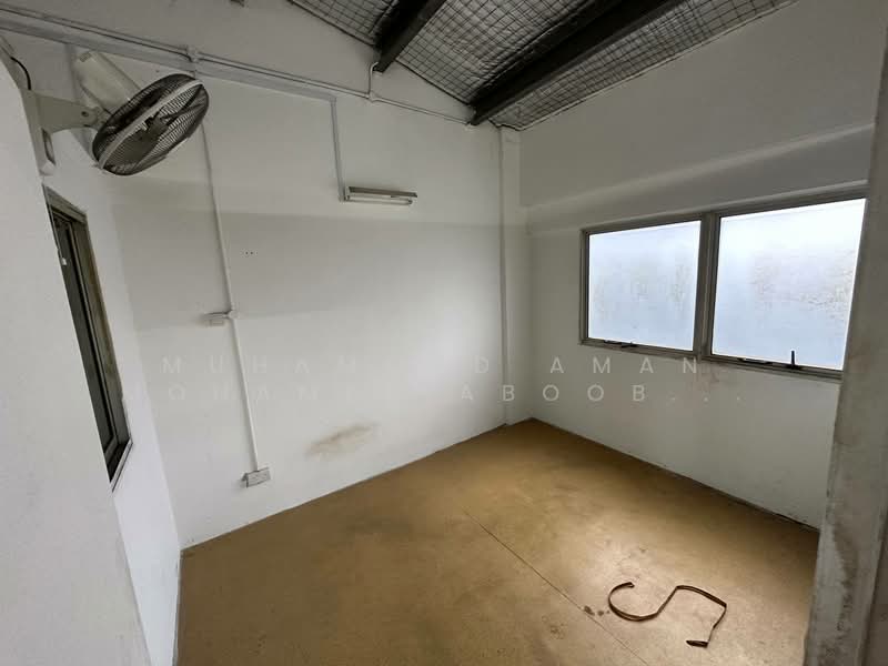 Tuas Bay Industrial Centre, Tuas South Avenue 2, West (D22-24), Boon Lay / Jurong / Tuas, 6,125 sqft, Factory / Workshop (B2) For Sale, by Muhammad Aman Mohamed Aboobucker, 24853695 - CommercialGuru.com.sg