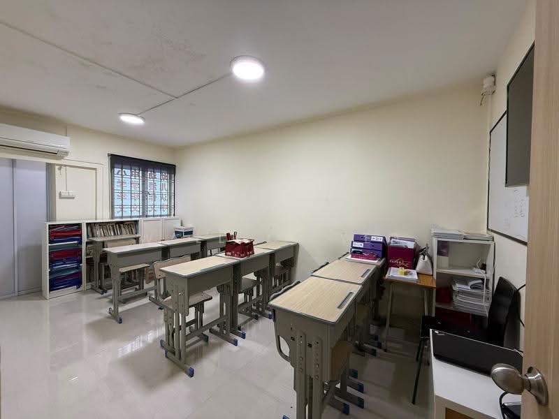 744 Bedok Reservoir Road, 744 Bedok Reservoir Road, Bedok / Upper East Coast, 800 sqft, Shop / Shophouse For Rent, by Wallace Yeo, 24853963 - Study - CommercialGuru.com.sg