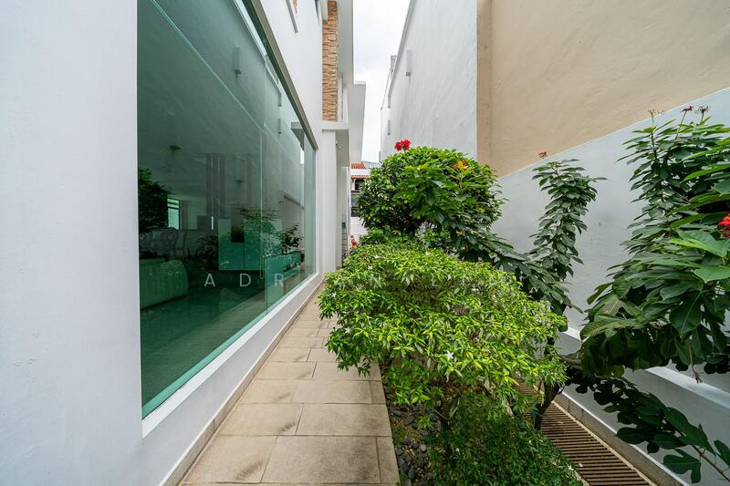 81 Florence Road, 81 Florence Road, 5 Bedrooms, 7539 sqft, Landed