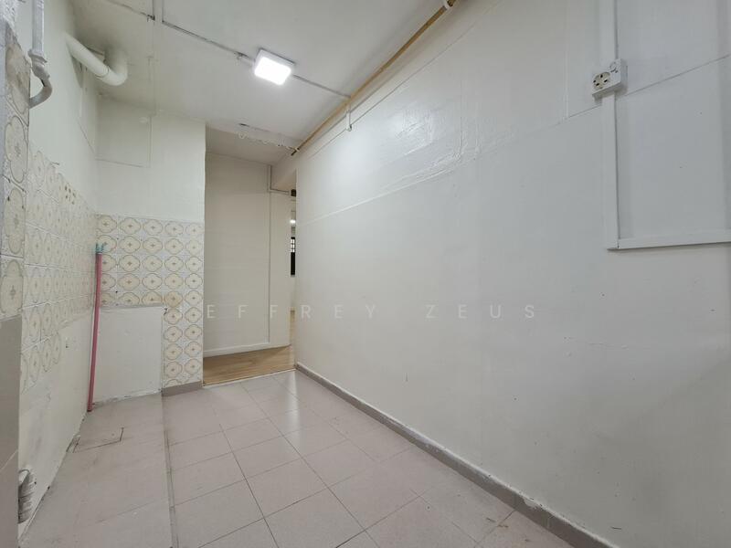 107 Jalan Bukit Merah, 107 Jalan Bukit Merah, 1,195 sqft, Shop / Shophouse For Sale, by Jeffrey Zeus, 24855716 - CommercialGuru.com.sg
