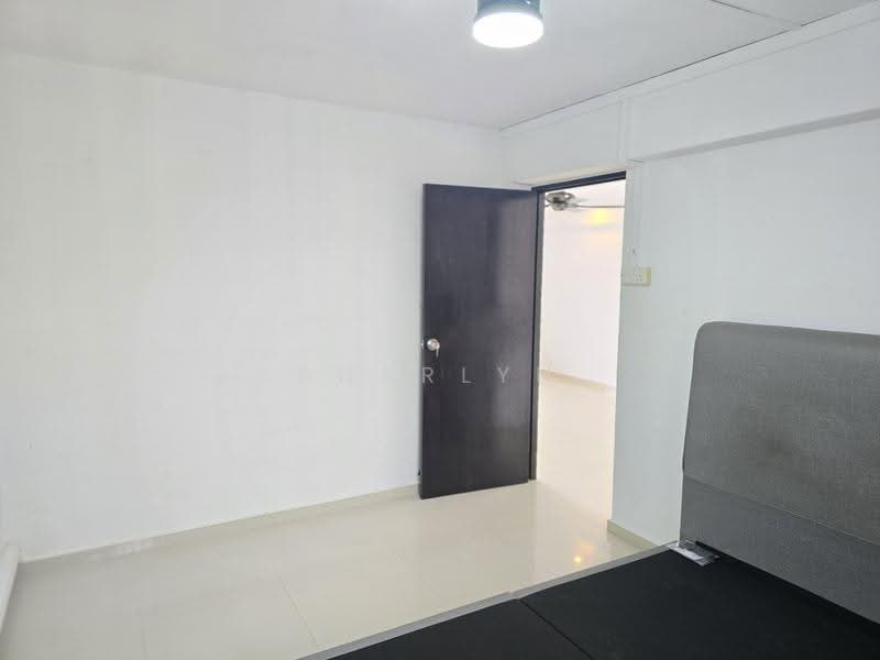 21 Chai Chee Road, 21 Chai Chee Road, Bedok / Upper East Coast, 2 Bedrooms, 700 sqft, HDB Flat For Rent, by Sharlyn Neo, 24856282 - Bedroom - PropertyGuru.com.sg