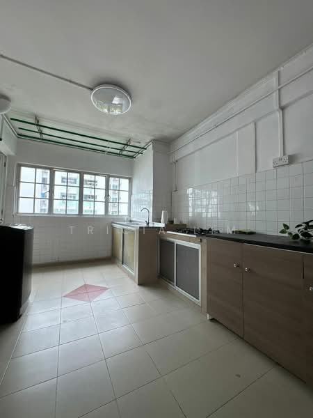 For Rent - 212 Ang Mo Kio Avenue 3