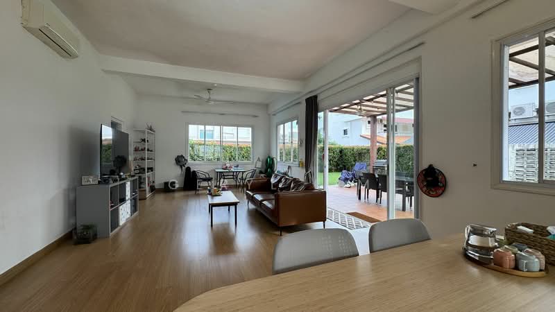 ⭐️⭐️ LANDED7772@ Simply Cosy Detach Home For Rent, , 4 Bedrooms, 4,500 sqft, Detached House For Rent, by Geryl Lim, 24858114 - PropertyGuru.com.sg