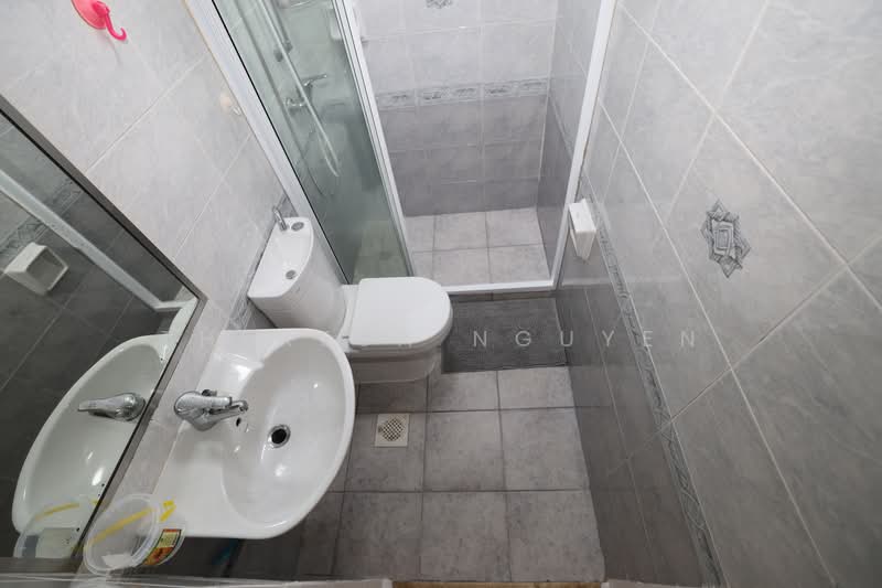 Balmy Court, 6 Lorong 27A Geylang, Studio, 775 sqft, Condominium For Rent, by Theresa Nguyen, 24858587 - 2nd bathroom - PropertyGuru.com.sg