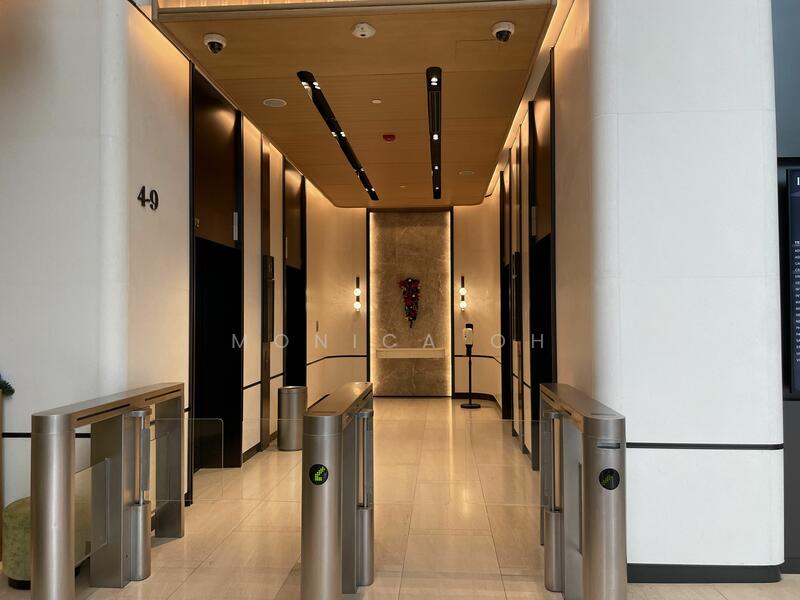 Bugis Junction Towers, 230 Victoria Street, 3,713 sqft, Office For Rent, by Monica Oh, 24861563 - CommercialGuru.com.sg