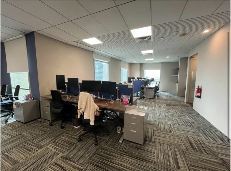 Bugis Junction Towers, 230 Victoria Street, 3,713 sqft, Office For Rent, by Monica Oh, 24861563 - CommercialGuru.com.sg