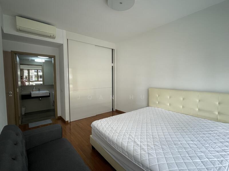 For Rent - Waterfront Gold