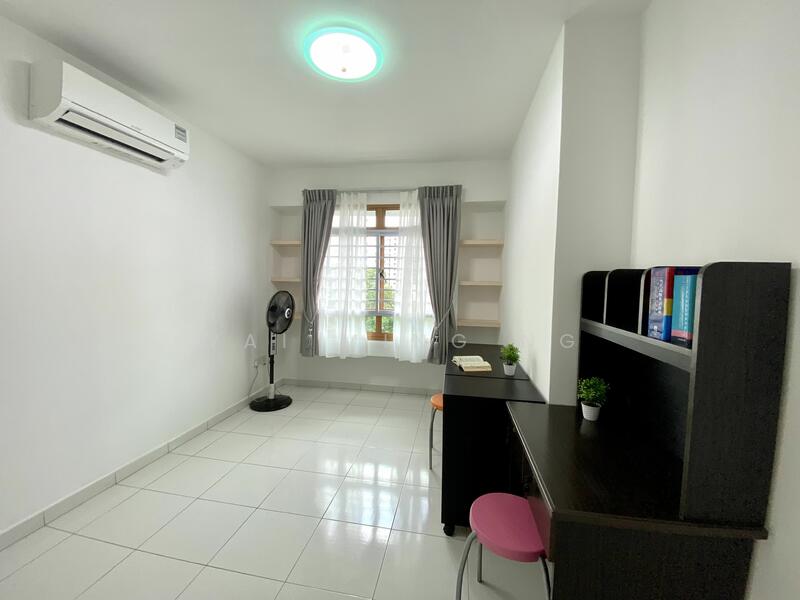 313B Anchorvale Road, 313B Anchorvale Road, 3 Bedrooms, 1184 sqft, H