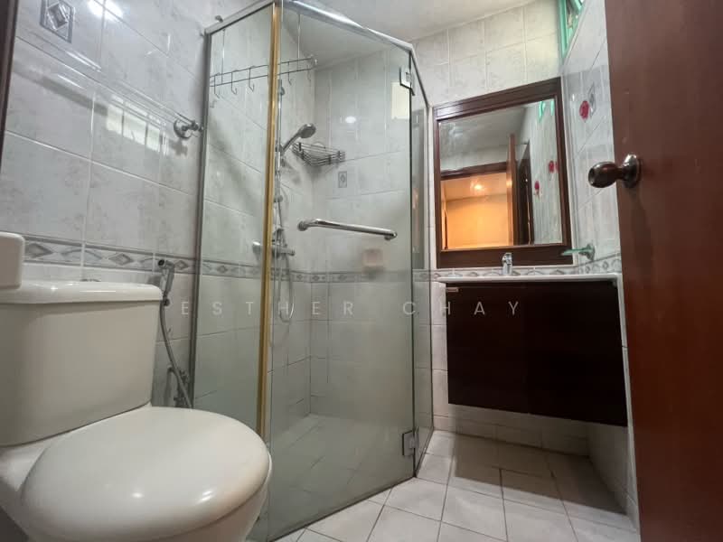 Hazel Park Condo, 29 Hazel Park Terrace, 2 Bedrooms, 1,012 sqft, Condominium For Rent, by Esther Chay, 24864468 - PropertyGuru.com.sg