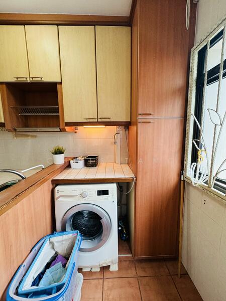 For Rent - 190B Rivervale Drive