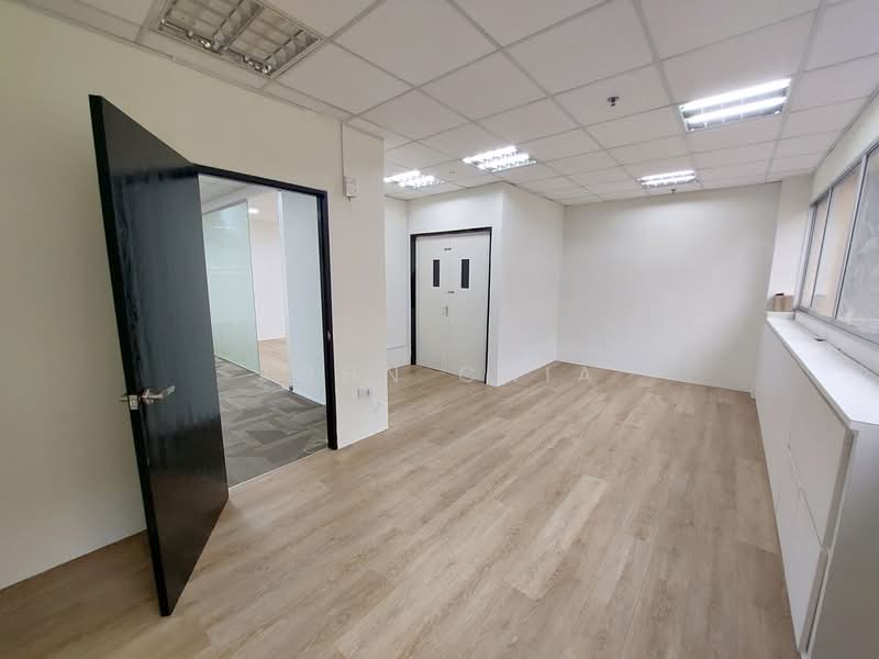 Tong Lee Building, 35 Kallang Pudding Road, 2,821 sqft, Light Industrial (B1) For Rent, by John Chia, 24866370 - CommercialGuru.com.sg