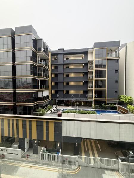 The Centren, 1 Lorong 27 Geylang, Eunos / Geylang / Paya Lebar, Room Rental, 110 sqft, Apartment For Rent, by Loke Xian Xun, 24866645 - Exterior - PropertyGuru.com.sg