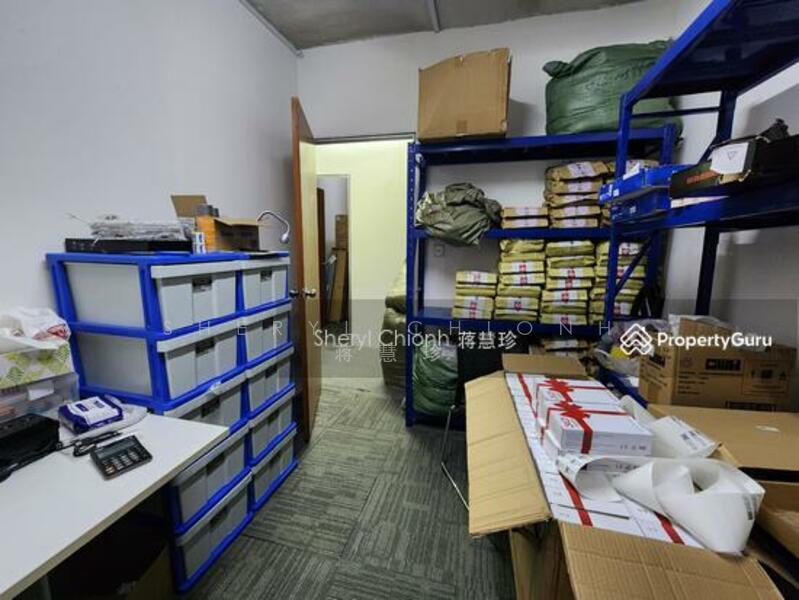 Pioneer Point, 5 Soon Lee Street, 969 sqft, Factory / Workshop (B2) For Sale, by Sheryl Chionh 蒋慧珍, 24867487 - Pioneer Point (Interior of Unit) - CommercialGuru.com.sg