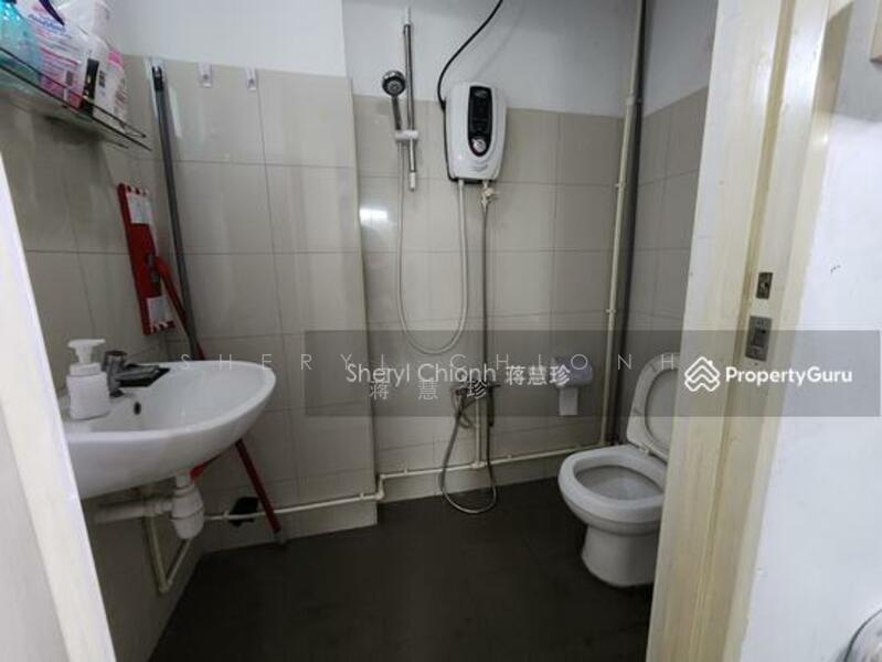 Pioneer Point, 5 Soon Lee Street, 969 sqft, Factory / Workshop (B2) For Sale, by Sheryl Chionh 蒋慧珍, 24867487 - Pioneer Point (Interior of Unit) - CommercialGuru.com.sg
