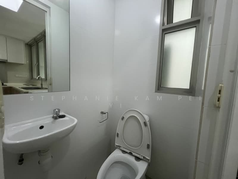 Caspian, 52 Lakeside Drive, 3 Bedrooms, 1,195 sqft, Condominium For Rent, by Stephanie Kam Pei Yi, 24867804 - PropertyGuru.com.sg