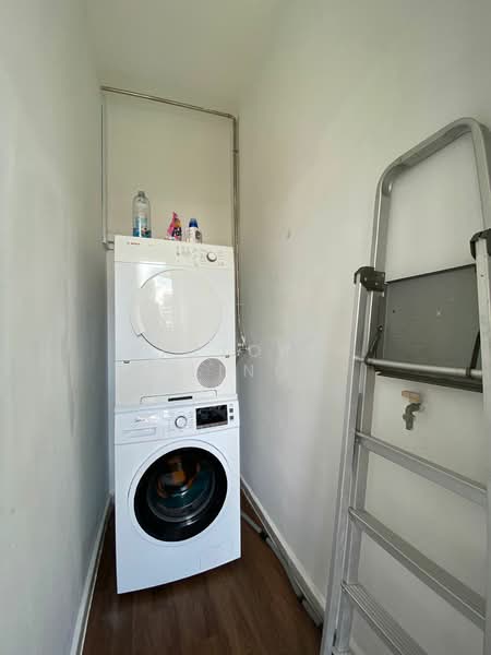 Near SIM, Ngee Ann Poly, Singapore Poly, SUSS, Tenants here from NUS, , Room Rental, 180 sqft, Condominium For Rent, by Victoria Ling, 24869967 - PropertyGuru.com.sg