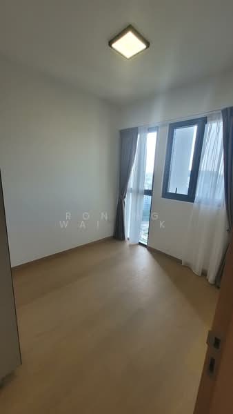Midwood, 8 Hillview Rise, 1 Bedroom, 484 sqft, Condominium For Rent, by Ron Ng Wai Kok, 24870351 - PropertyGuru.com.sg