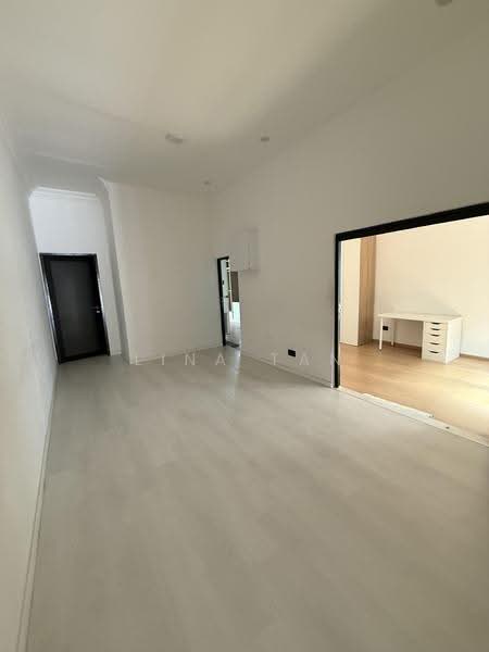 Toh Estate, Toh Drive, Changi Airport / Changi Village, 3 Bedrooms, 2,400 sqft, Terraced House For Rent, by Lina Tan, 24872268 - Interior - PropertyGuru.com.sg