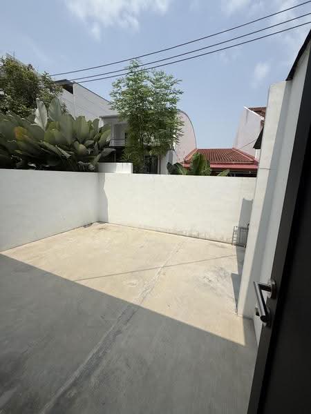 Toh Estate, Toh Drive, Changi Airport / Changi Village, 3 Bedrooms, 2,400 sqft, Terraced House For Rent, by Lina Tan, 24872268 - Exterior - PropertyGuru.com.sg