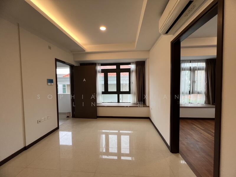 1 bedroom without balcony living room