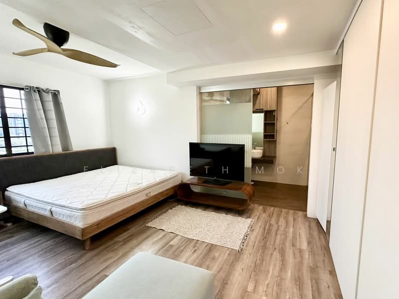 Queensway Tower, 1 Queensway, Alexandra / Commonwealth, Room Rental, 300 sqft, Apartment For Rent, by Elizabeth Mok, 24872416 - PropertyGuru.com.sg