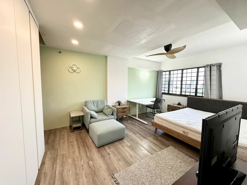 Queensway Tower, 1 Queensway, Alexandra / Commonwealth, Room Rental, 300 sqft, Apartment For Rent, by Elizabeth Mok, 24872416 - PropertyGuru.com.sg