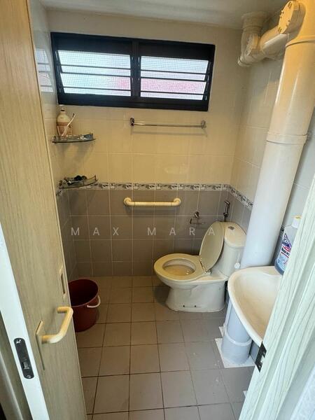 219 Ang Mo Kio Avenue 1, 219 Ang Mo Kio Avenue 1, 2 Bedrooms, 721 sqft, HDB Flat For Rent, by Max Maran, 24873824 - PropertyGuru.com.sg