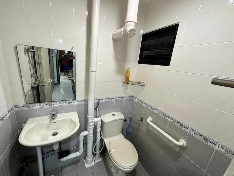 219 Ang Mo Kio Avenue 1, 219 Ang Mo Kio Avenue 1, 2 Bedrooms, 721 sqft, HDB Flat For Rent, by Max Maran, 24873824 - PropertyGuru.com.sg