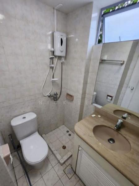 Emerald Park, 2 Indus Road, Alexandra / Commonwealth, Room Rental, 110 sqft, Condominium For Rent, by Nick Lee, 24876155 - PropertyGuru.com.sg