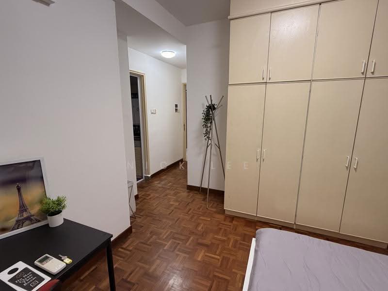 Emerald Park, 2 Indus Road, Alexandra / Commonwealth, Room Rental, 110 sqft, Condominium For Rent, by Nick Lee, 24876155 - Corridor - PropertyGuru.com.sg