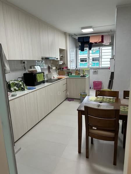 232 Pending Road, 232 Pending Road, Room Rental, 150 sqft, HDB Flat For Rent, by Hillda Yap ヒルダｰ, 24876382 - PropertyGuru.com.sg