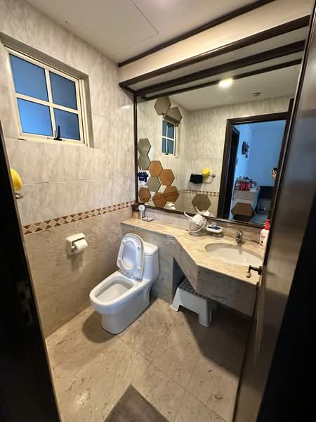 Mera Terrace, Seagull Walk, 4 Bedrooms, 3,200 sqft, Corner Terrace For Rent, by Catherine Goh, 24878556 - PropertyGuru.com.sg