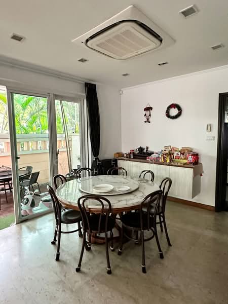 Mera Terrace, Seagull Walk, 4 Bedrooms, 3,200 sqft, Corner Terrace For Rent, by Catherine Goh, 24878556 - PropertyGuru.com.sg