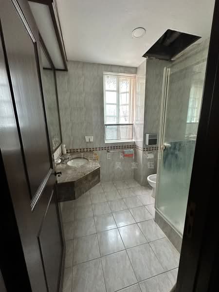 Mera Terrace, Seagull Walk, 4 Bedrooms, 3,200 sqft, Corner Terrace For Rent, by Catherine Goh, 24878556 - PropertyGuru.com.sg