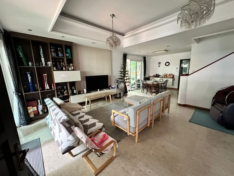 Mera Terrace, Seagull Walk, 4 Bedrooms, 3,200 sqft, Corner Terrace For Rent, by Catherine Goh, 24878556 - PropertyGuru.com.sg