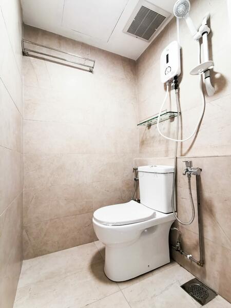 Bathroom and Toilet 3