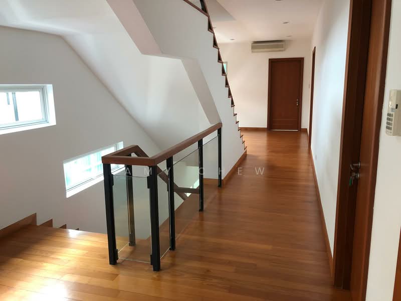 3 Lovely Detached Homes available -See all 3, Hassle- Free, Cotswold Close, 7 Bedrooms, 5,700 sqft, Detached House For Rent, by Amy Chew, 24879454 - PropertyGuru.com.sg