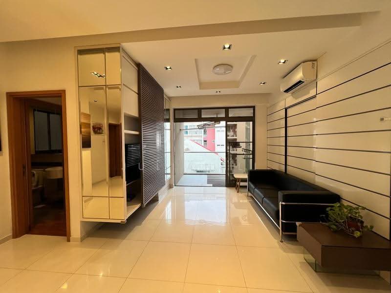Sea Avenue Residences, 11 Sea Avenue, East Coast / Marine Parade, 3 Bedrooms, 1,044 sqft, Condominium For Rent, by Julian Li, 24881343 - PropertyGuru.com.sg