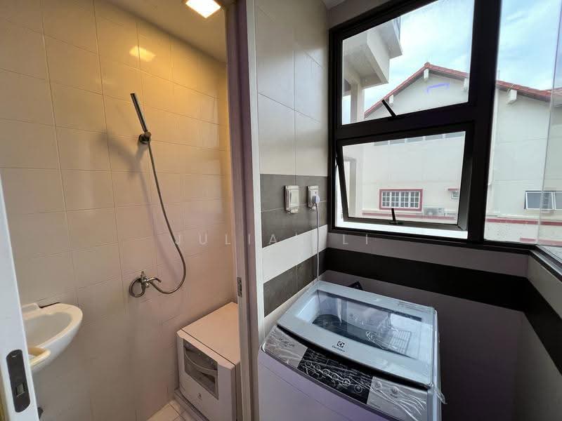 Sea Avenue Residences, 11 Sea Avenue, East Coast / Marine Parade, 3 Bedrooms, 1,044 sqft, Condominium For Rent, by Julian Li, 24881343 - PropertyGuru.com.sg