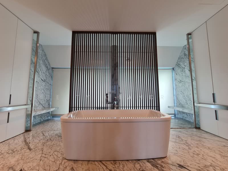 Nassim Park Residences, 21 Nassim Road, 4 Bedrooms, 6,867 sqft, Condominium For Sale, by Betty Chandra, 24884158 - Luxurious Bathroom Fittings - PropertyGuru.com.sg