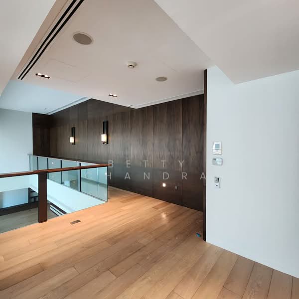 Nassim Park Residences, 21 Nassim Road, 4 Bedrooms, 6,867 sqft, Condominium For Sale, by Betty Chandra, 24884158 - Family area on upper level - PropertyGuru.com.sg